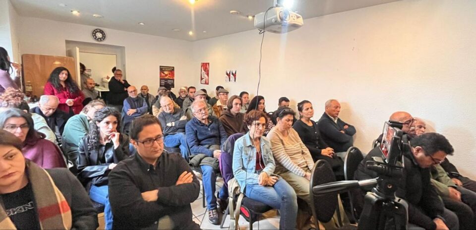 برگزاری سمینار بررسی تحولات سیاسی ایران و همکاری جنبش‌های چپ