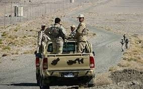 تجمع شهروندان مرزنشین میرجاوه در مقابل قرارگاه قدس سپاه در زاهدان1