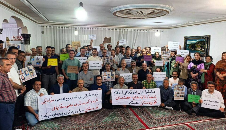 دیدار با معلمان اخراجی سنندج در آستانه روز معلم