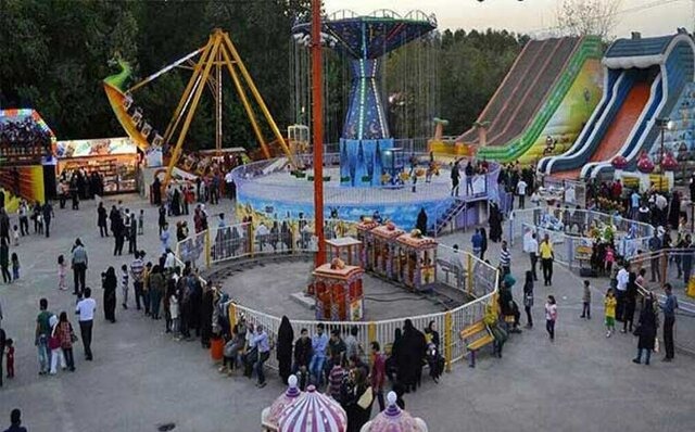 اخراج هفت کارگر شهربازی پارک لاله زاهدان