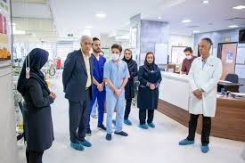 ادامه تجمع اعتراضی کارگران و کارکنان بهداشت اراک