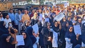 استمرار راهپیمایی و تجمع اعتراض پرستاران در مشهد