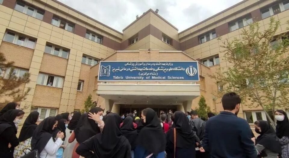 تجمع اعتراضی داروسازان و پزشکان در تبریز 2