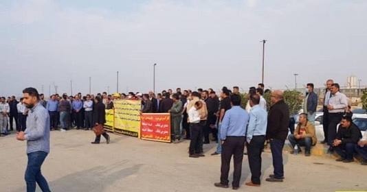 تجمع اعتراضی کارگران اخراجی پتروشیمی پتروناد در ماهشهر