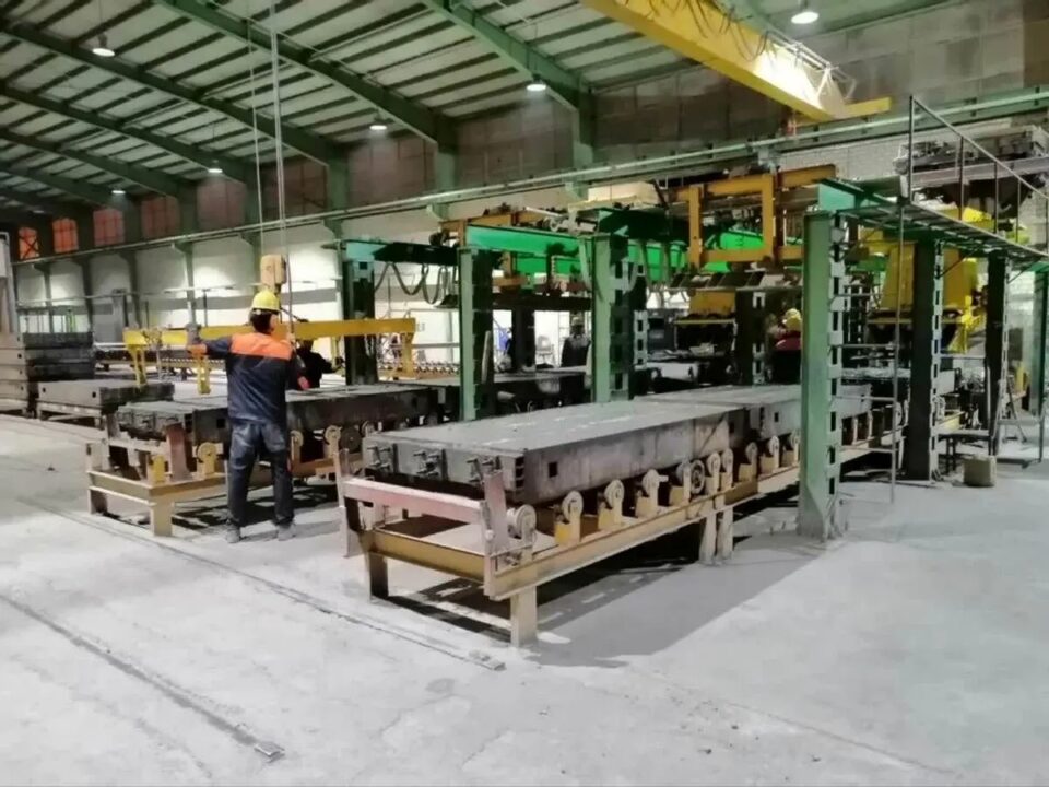 تداوم مشکلات بیمه‌ای کارگران کارخانجات بتنی اندیمشک 1