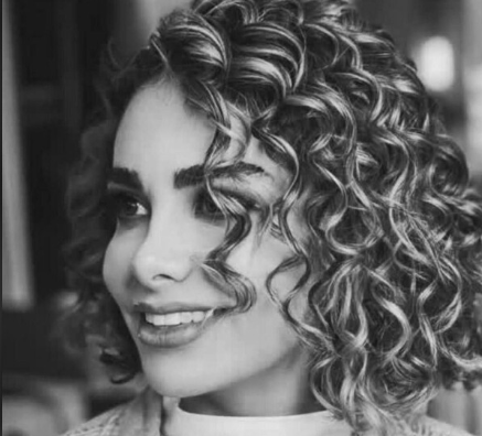 صدور رای دادگاه تجدیدنظر و محکومیت مهنوش عبداللهی در فارس