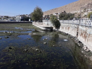 موج نارضایتی و اعتراض شهروندان به خشک‌شدن سراب روانسر