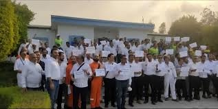 نارضایتی رانندگان استیجاری شاغل در منطقه‌ عسلویه