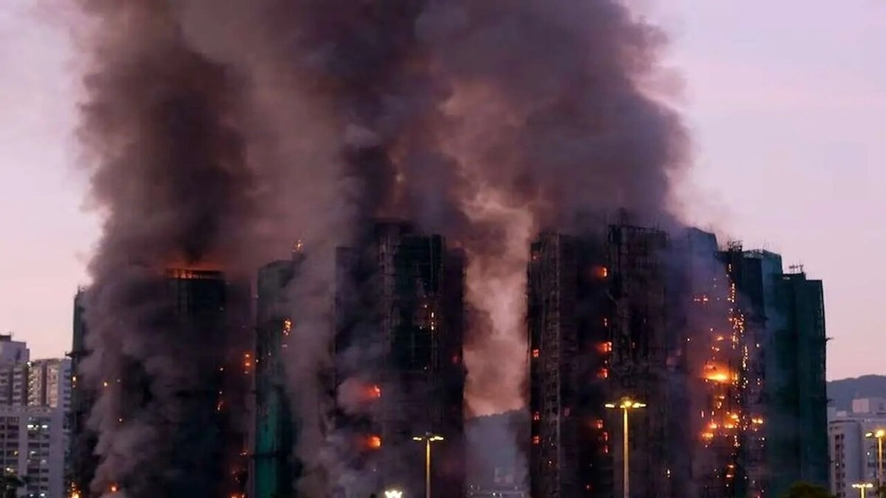 وقوع آتش‌سوزی مرگبار در چند برج مسکونی هنگ‌کنگ