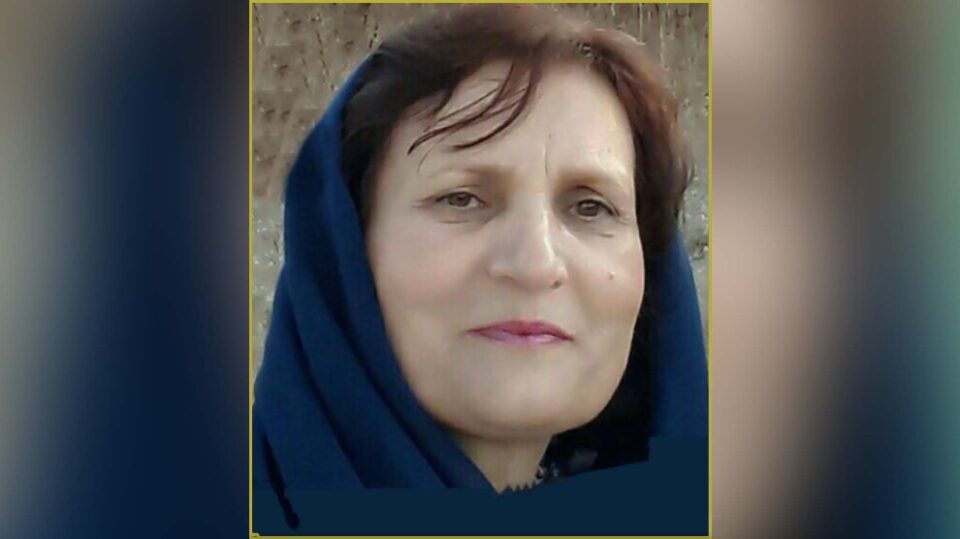 احضار ژاله روحزاد معلم بازنشسته به دادگاه 1