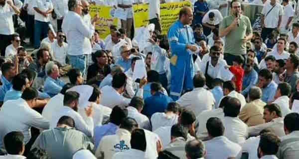 تجمع اعتراضی کارگران شرکت ناردیس در بندرعباس