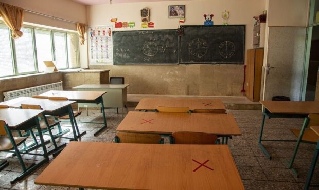 تصمیم برای تعطیلی مدارس ابتدایی تهران در پی تشدید آلودگی هوا