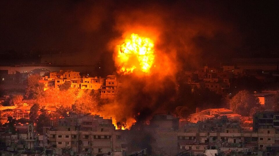 حملات گسترده اسرائیل به جنوب لبنان به‌رغم آتش‌بس