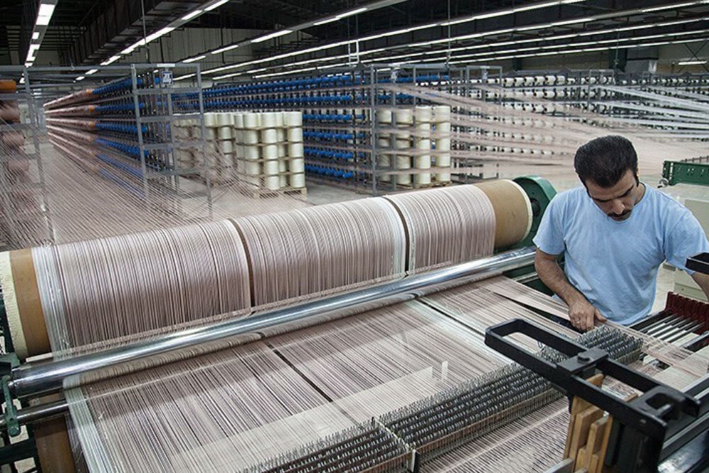 عدم پرداخت حق بیمه کارگران کارخانه پویا نخ ایلام