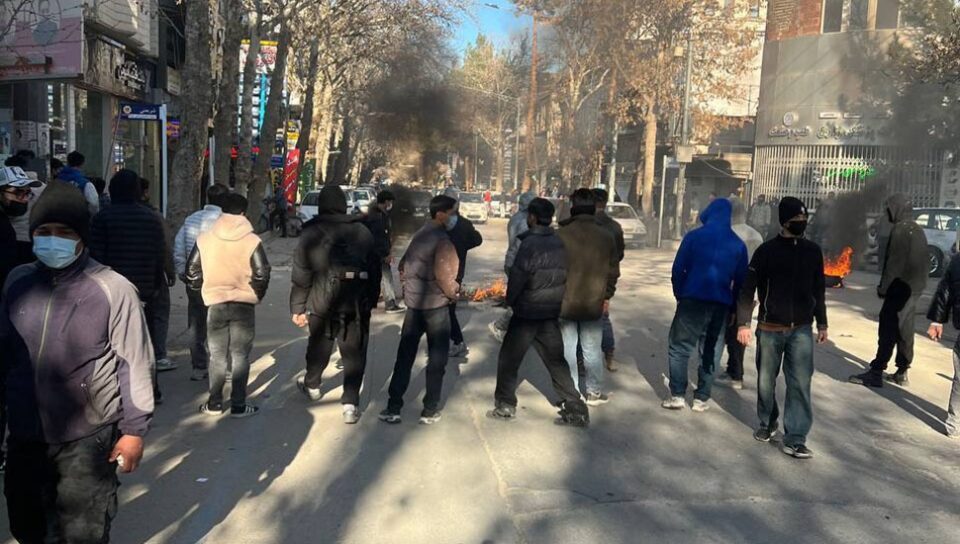 513d0df6 e72c 460e 918d f52cd7ab 1