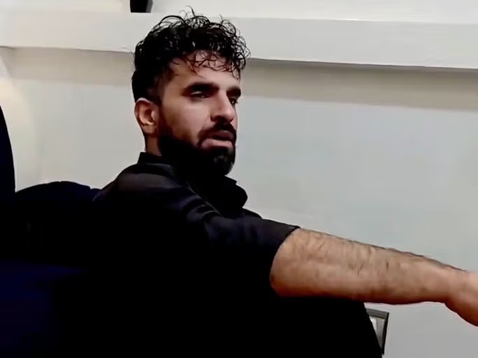 برگزاری مراسم خاکسپاری داریوش انصاری در فولادشهر