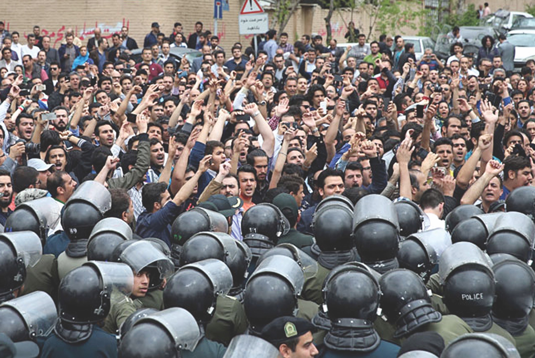 بیانیه متخصصان فناوری ایرانی در حمایت از خیزش مردم ایران