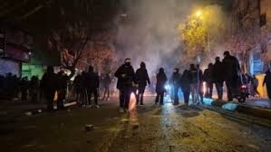 تروریست خواندن معترضان توسط پزشکیان و برخورد امنیتی با آن‌ها