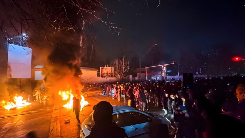 حمایت قانونگذاران و شخصیت های سیاسی جهان از قیام مردم ایران 1