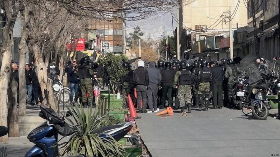 درگیری و خشونت در تجمع اعتراضی فرهنگیان کرج 1