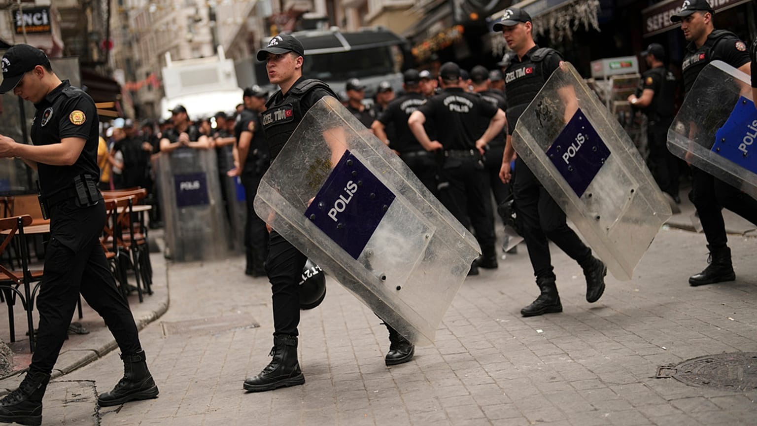 عملیات گسترده پلیس ترکیه علیه داعش