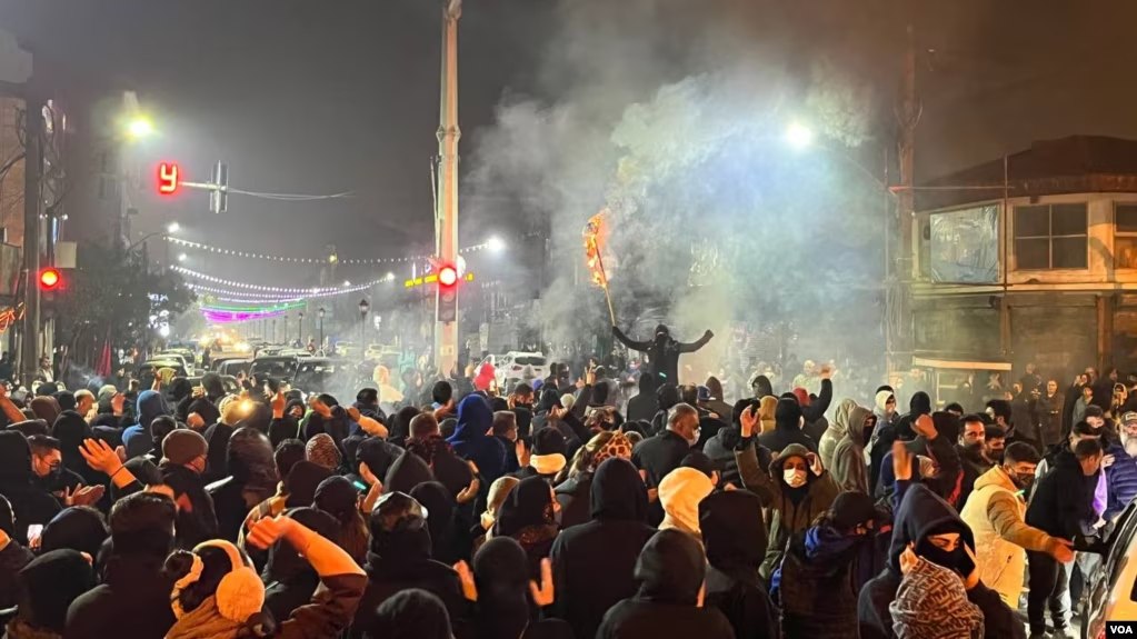 فرصت‌ها و مخاطرات پیش روی خیزش انقلابی جاری