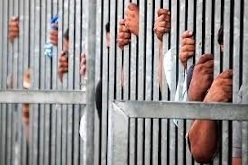 تا روز شکستن درهای زندان