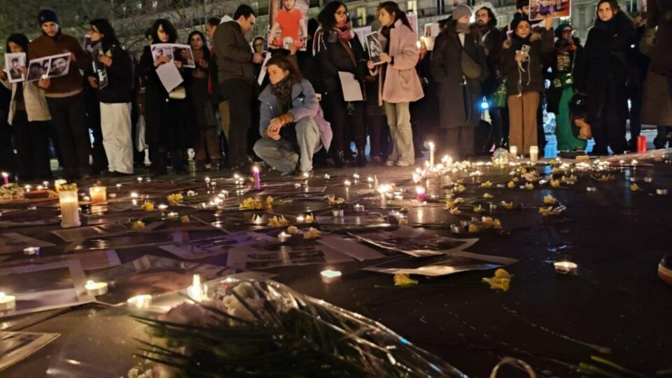 برگزاری مراسم یادبود جانباختگان دیماه در پاریس و تورنتو1