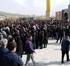 تجمع اعتراضی در مراسم چهلم علیرضا صیدی در آبدانان