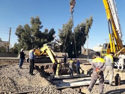 تداوم تبعیض مزدی علیه کارگران شرکتی تراورس زاهدان