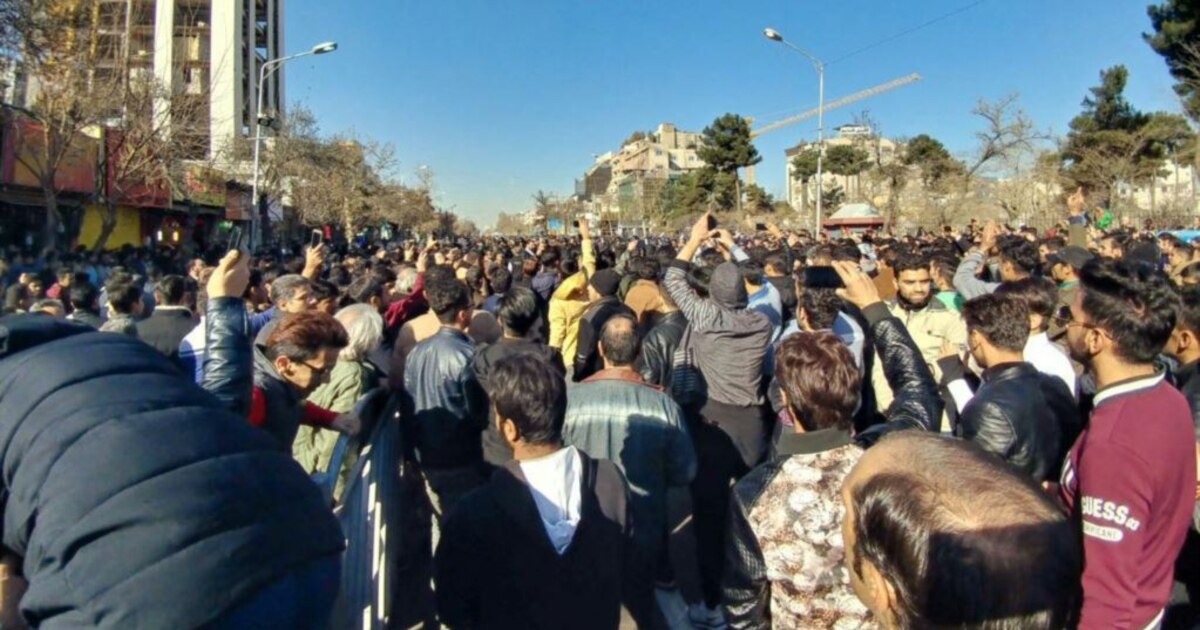 تداوم تجمعات گسترده اعتراضی در دانشگاه‌های کشور