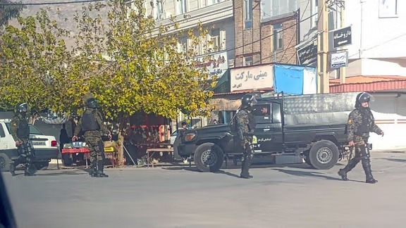 حضور پرشمار نیروهای نظامی و امنیتی در شهرستان تفتان