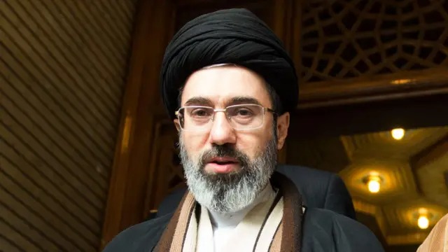 انتشار شایعات درباره کشته شدن مجتبی خامنه‌ای