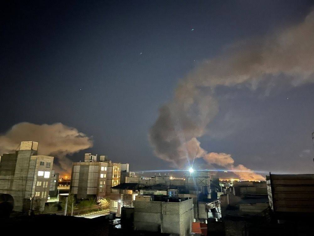 تداوم حملات هوایی به فرودگاه‌ها و تأسیسات بندری ایران