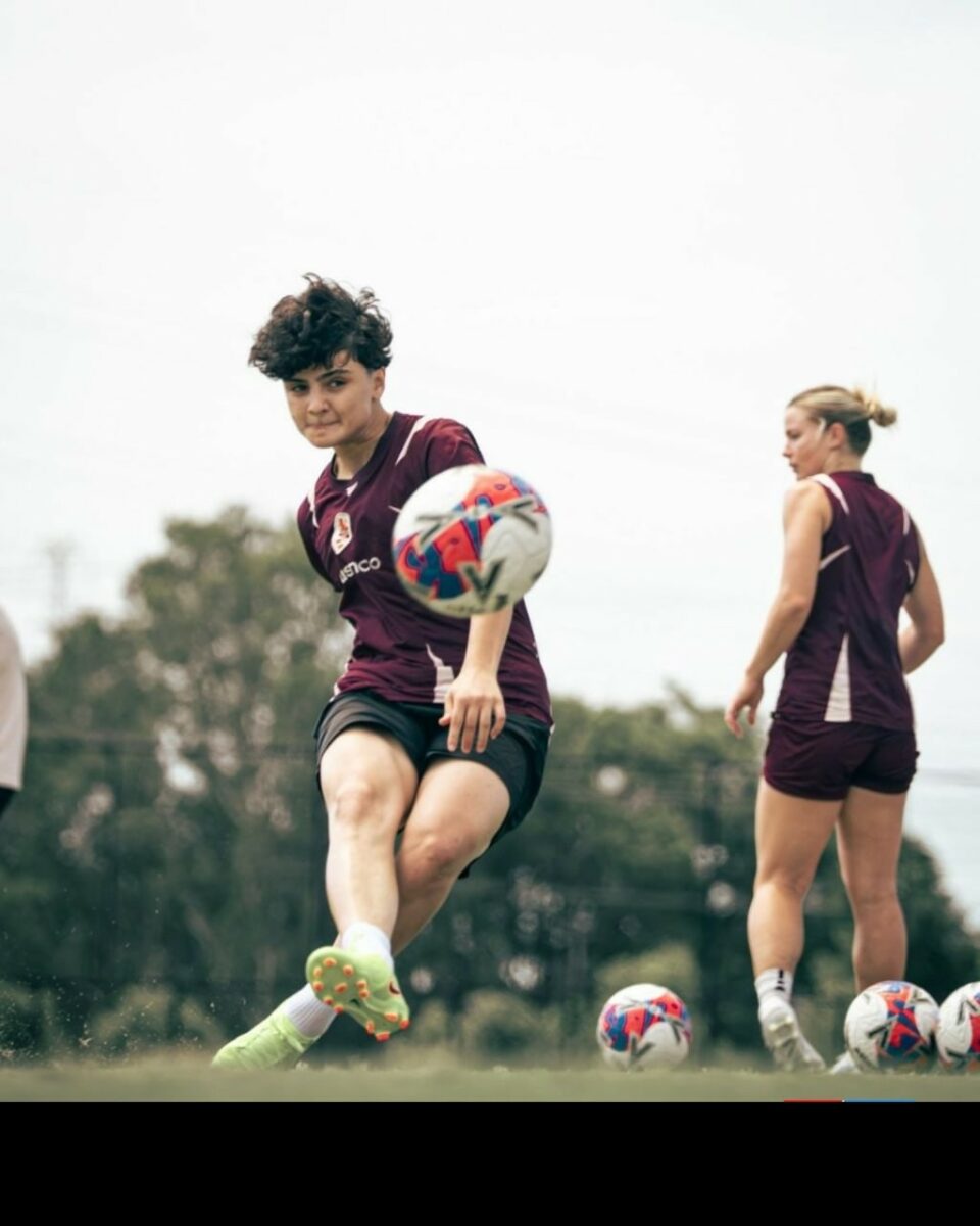 حضور دو فوتبالیست پناهنده ایرانی در تمرینات تیم باشگاهی استرالیا