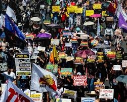 اعتراض کارگران حمل‌ونقل فیلیپین به جهش قیمت سوخت