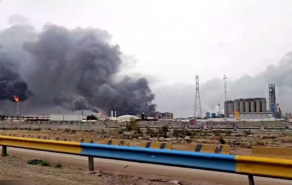 جانباختن ۶ کارگر در حمله به تأسیسات برق پتروشیمی خلیج‌فارس