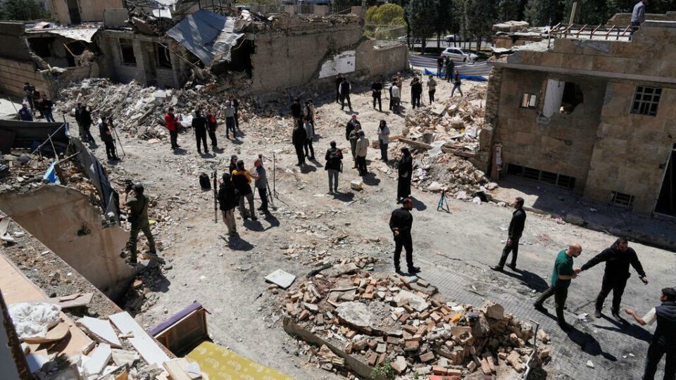 حملات گسترده هوایی به پتروشیمیهای ماهشهر