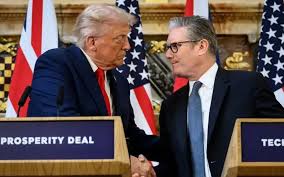 رایزنی ترامپ و استارمر درباره بازگشایی تنگه هرمز