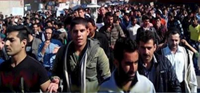 نارضایتی جوانان جویای کار در دزفول