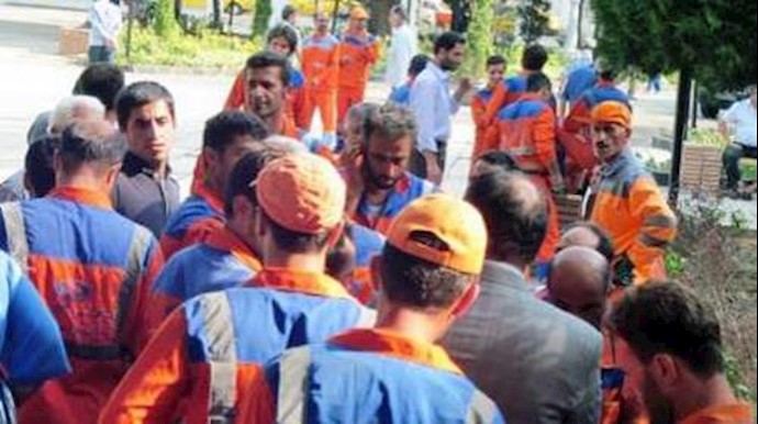 تجمع اعتراضی کارگران شهرداری صحنه