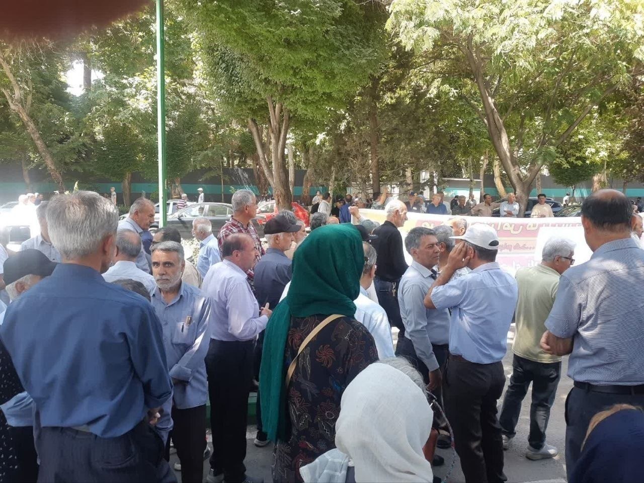 تجمع بازنشستگان مخابرات و فولاد در اصفهان