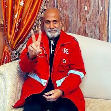تداوم نگهداری زرتشت احمدی راغب در سلول انفرادی