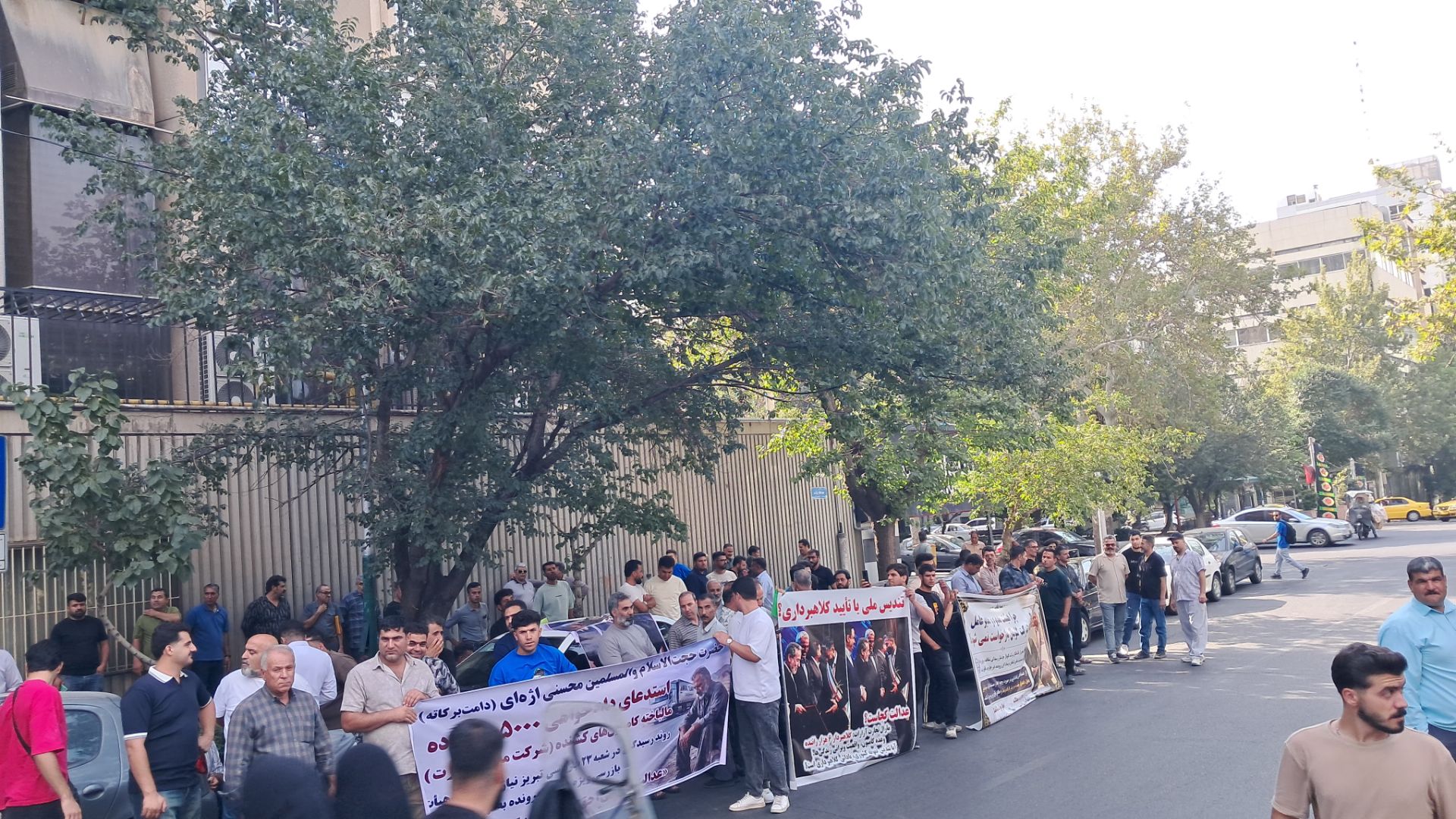 نارضایتی رانندگان و متقاضیان خرید کامیون در تهران