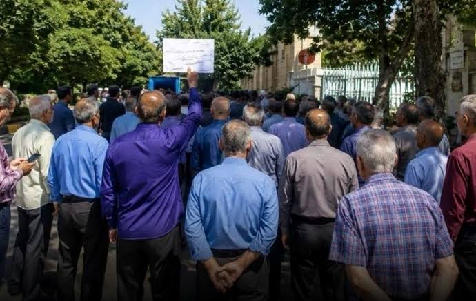 پنجمین روز تجمع و راهپیمایی بازنشستگان فولاد اصفهان