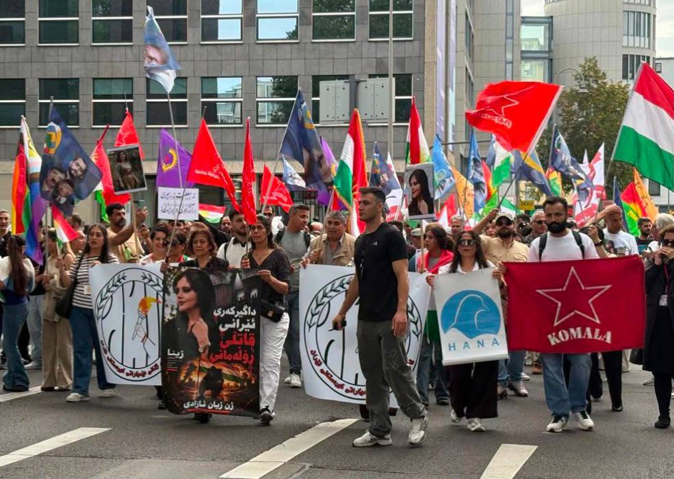 برگزاری آکسیون چهارمین سالگرد جانباختن ژینا امینی در آلمان