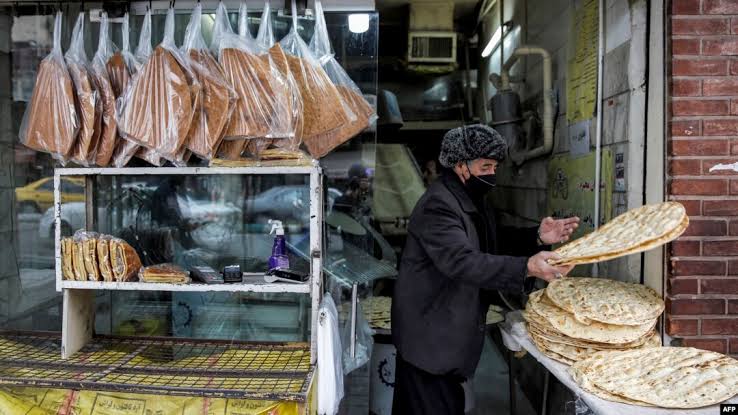 افزایش قیمت نان و تعطیلی نانوایها در شهرهای مختلف ایران