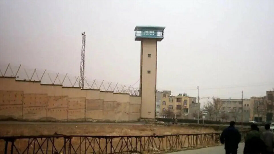 تداوم بازداشت و بلاتکلیفی ۱۳ شهروند در اهواز
