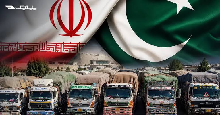 توقف فعالیت تجاری مرز ریمدان و بلاتکلیفی رانندگان
