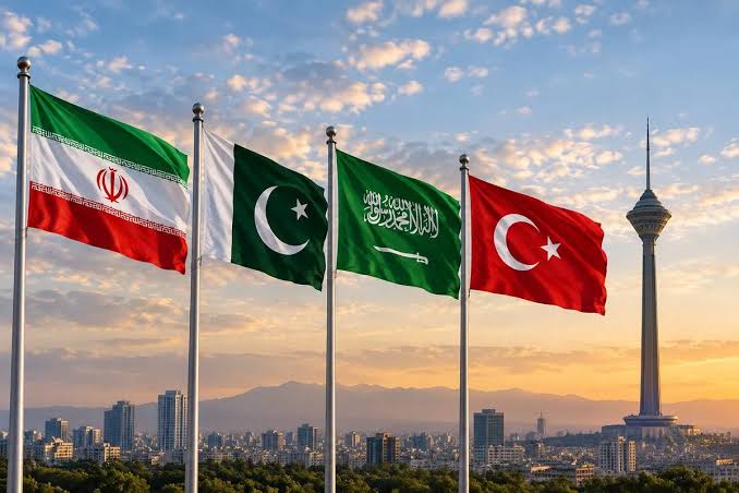  دیدار مقام‌های ارشد عربستان، ترکیه و پاکستان با مقام‌های ایران